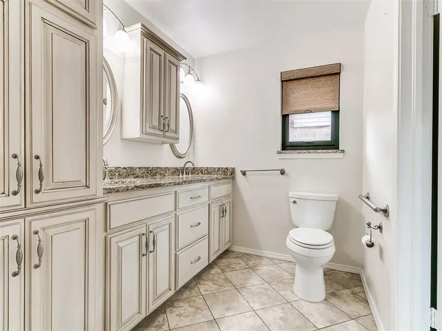 Photo 6 — 7713 Rumsey Road, Oklahoma City, OK 73132