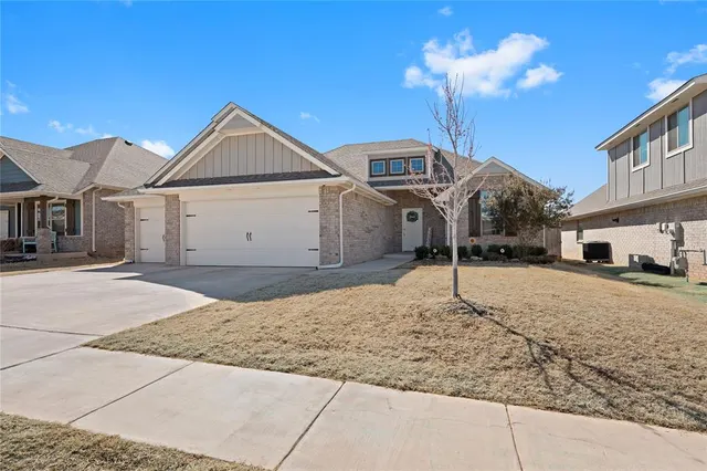 Photo 2 — 18801 Austin Place, Edmond, OK 73012
