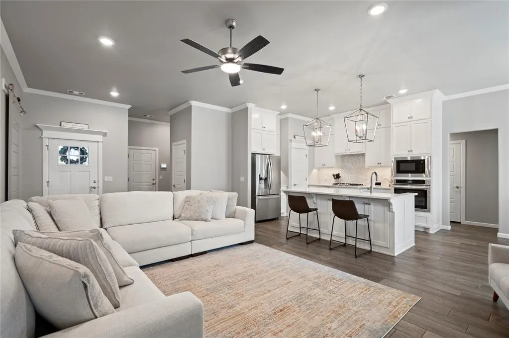 Photo 4 — 18801 Austin Place, Edmond, OK 73012