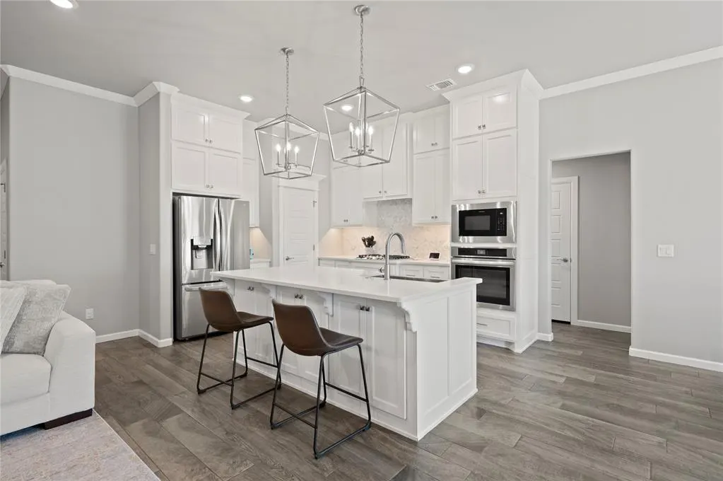Photo 8 — 18801 Austin Place, Edmond, OK 73012