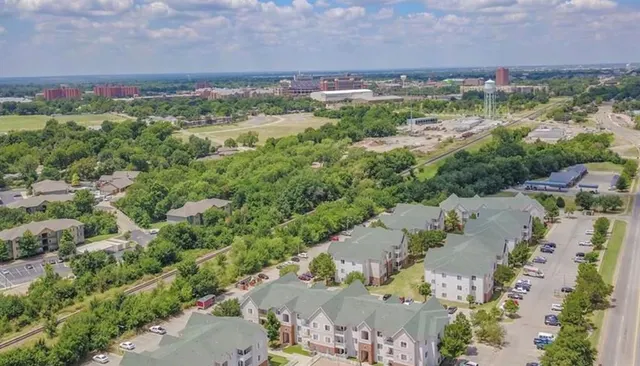 Photo 3 — 2200 Classen Boulevard 4134, Norman, OK 73071