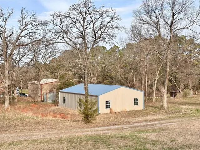 Photo 2 — 106 Buckskin Pass Circle, Newalla, OK 74857