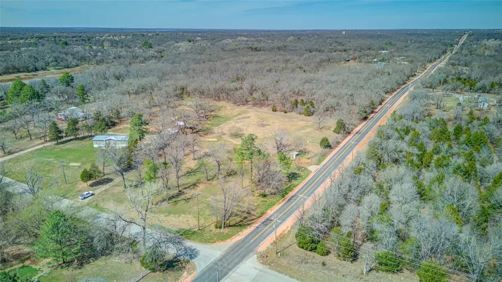 Photo 7 — 2402 NE 168th Avenue, Norman, OK 73026