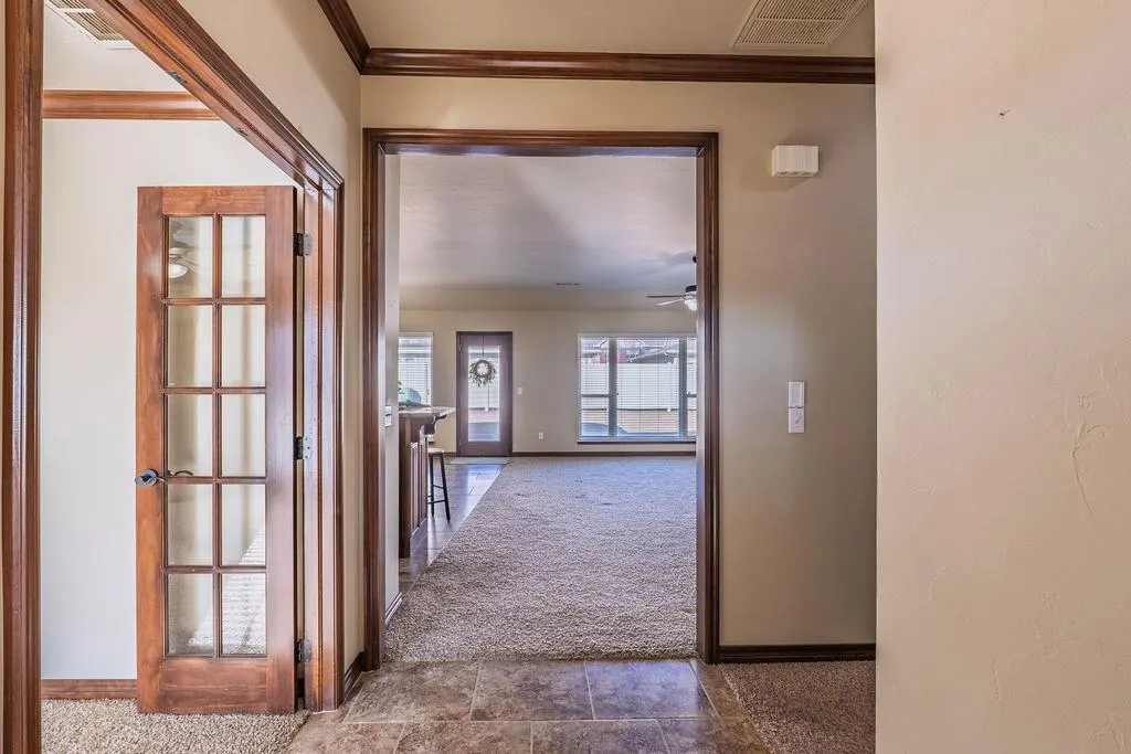 Photo 6 — 2008 Lantana Circle, Shawnee, OK 74804