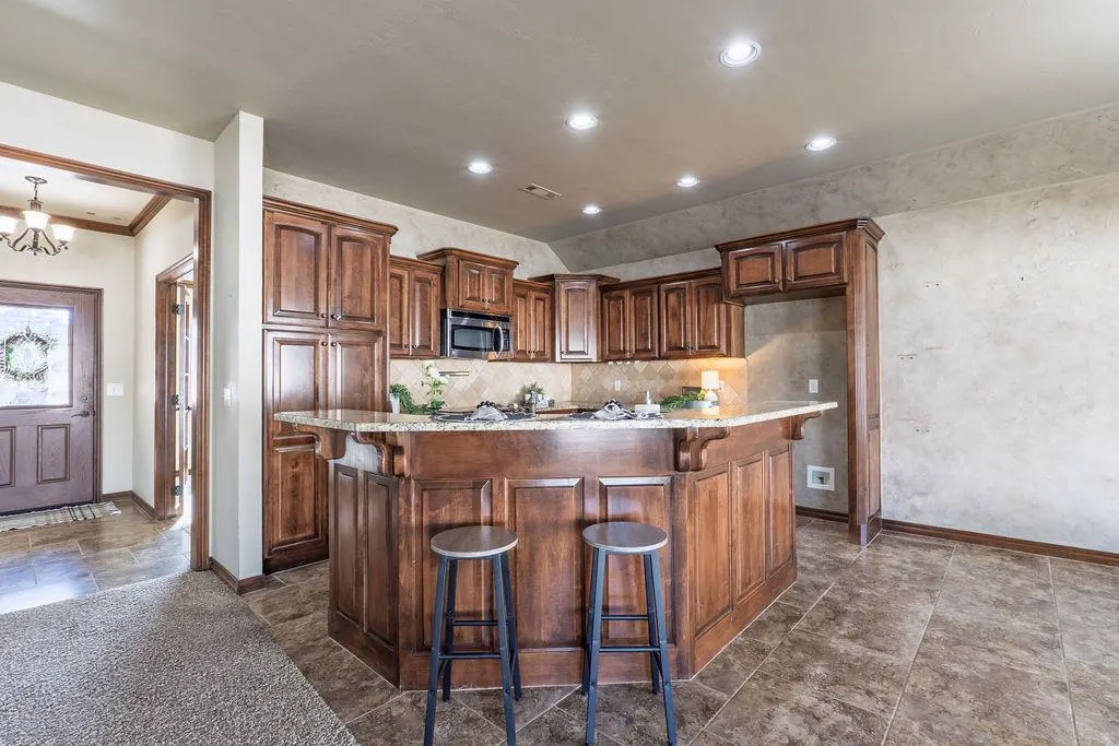Photo 17 — 2008 Lantana Circle, Shawnee, OK 74804