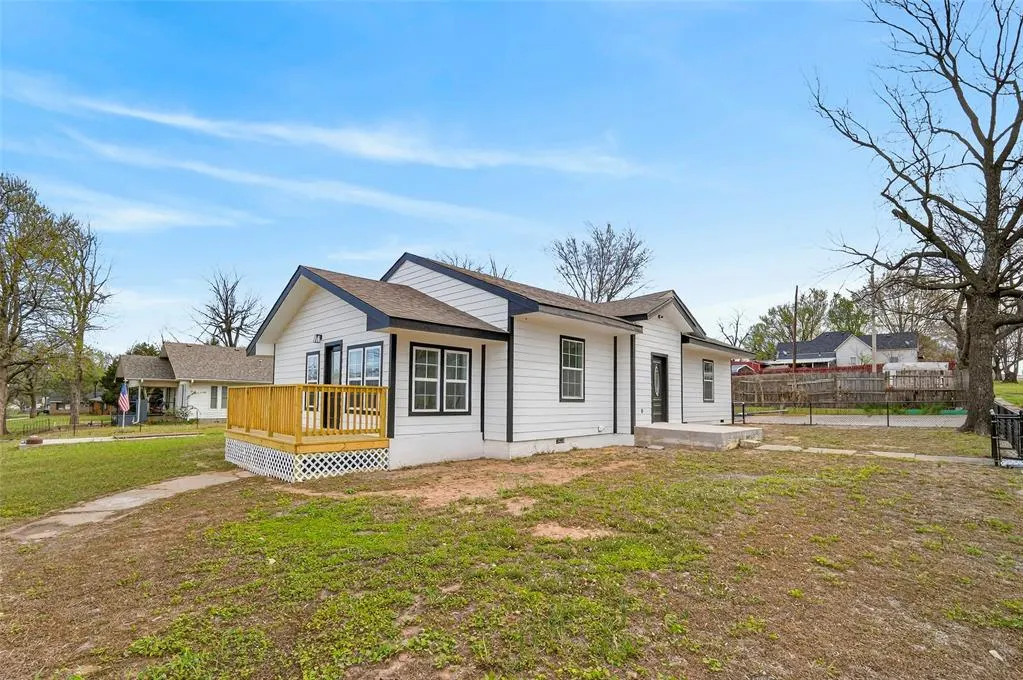 Photo 25 — 204 E Seminole Street, Wynnewood, OK 73098