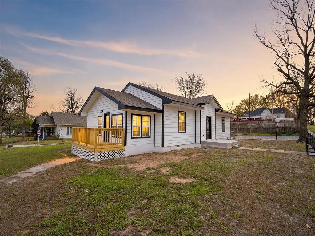 Photo 28 — 204 E Seminole Street, Wynnewood, OK 73098