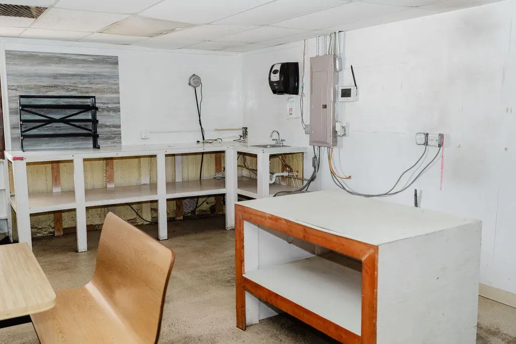 Photo 9 — 313 W Roger Miller Boulevard, Erick, OK 73645