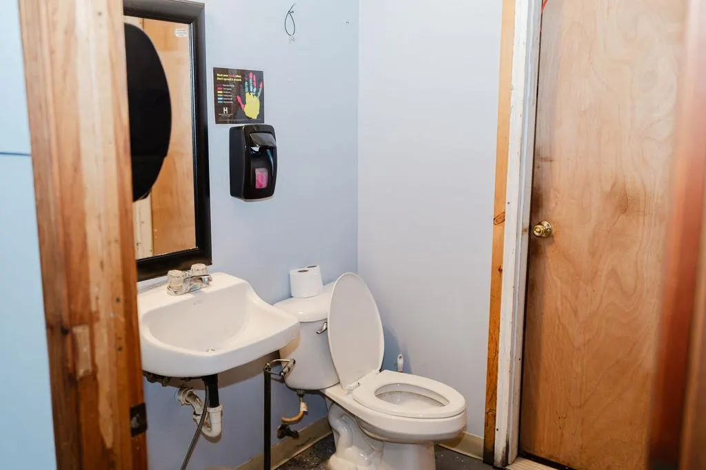 Photo 14 — 313 W Roger Miller Boulevard, Erick, OK 73645