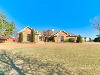 Sold home at 1121 Silver Oaks Drive