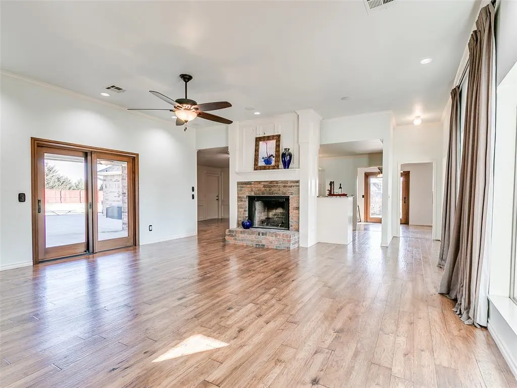 Photo 6 — 1121 Silver Oaks Drive, Edmond, OK 73025