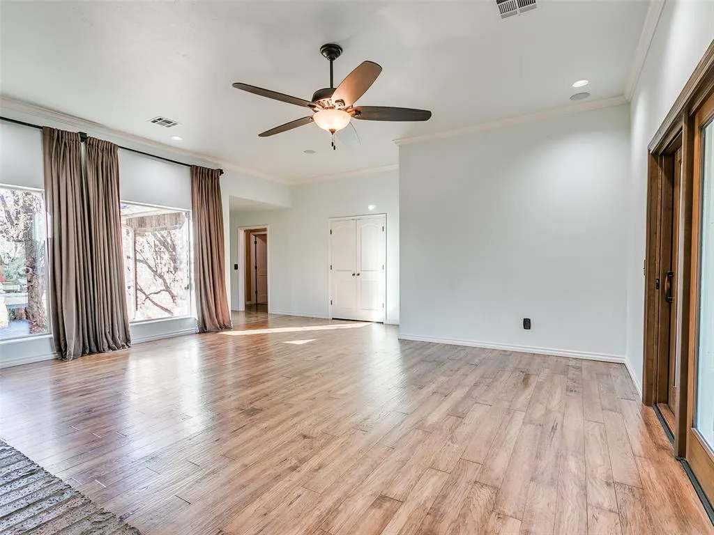 Photo 7 — 1121 Silver Oaks Drive, Edmond, OK 73025