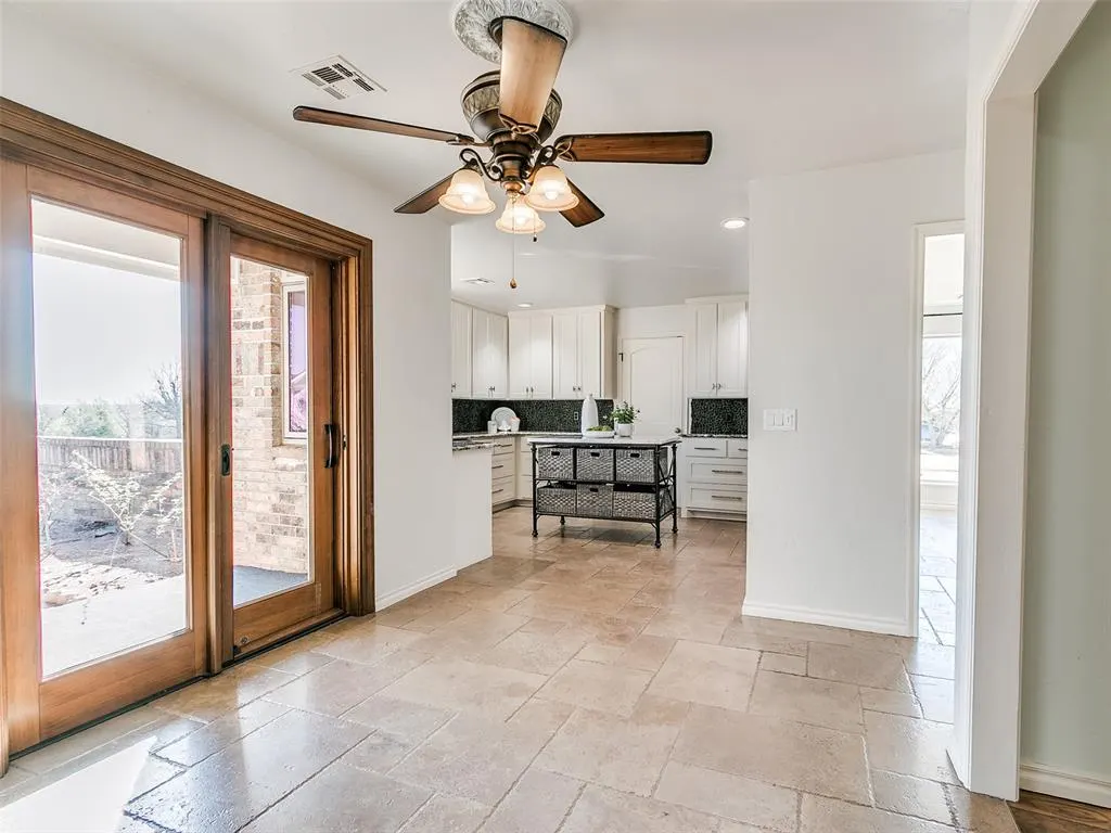 Photo 18 — 1121 Silver Oaks Drive, Edmond, OK 73025