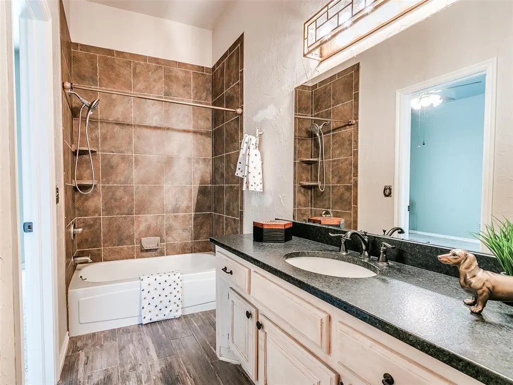 Photo 35 — 1121 Silver Oaks Drive, Edmond, OK 73025