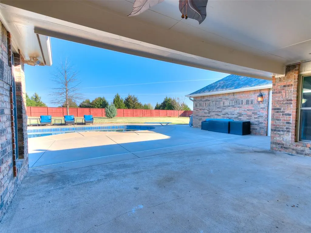 Photo 37 — 1121 Silver Oaks Drive, Edmond, OK 73025