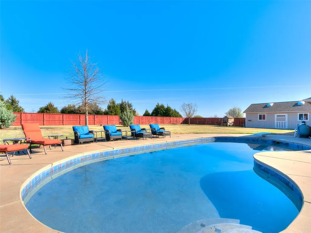 Photo 39 — 1121 Silver Oaks Drive, Edmond, OK 73025
