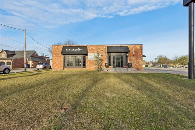 Photo 3 — 4301 S Pennsylvania Avenue Street Side, Oklahoma City, OK 73119