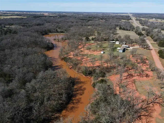 Photo 2 — 930511 S 3360 Road, Wellston, OK 74881