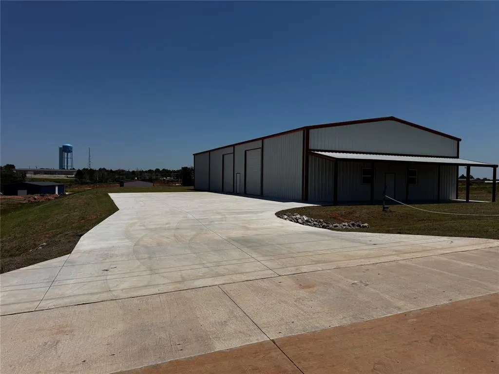 Photo 3 — 11534 Black Sand Drive, Edmond, OK 73034