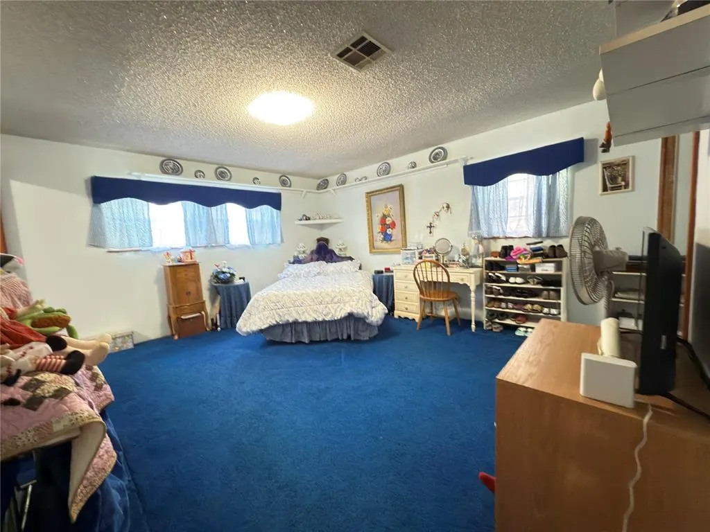 Photo 15 — 315 Noble Street, Maud, OK 74854