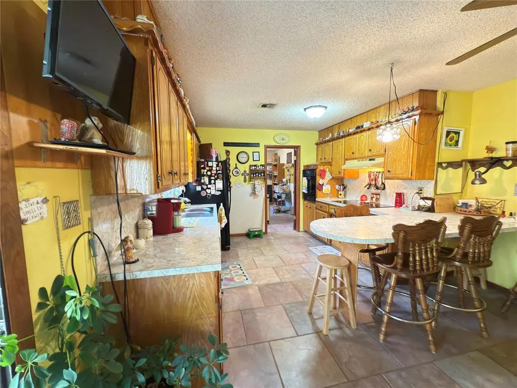 Photo 19 — 315 Noble Street, Maud, OK 74854