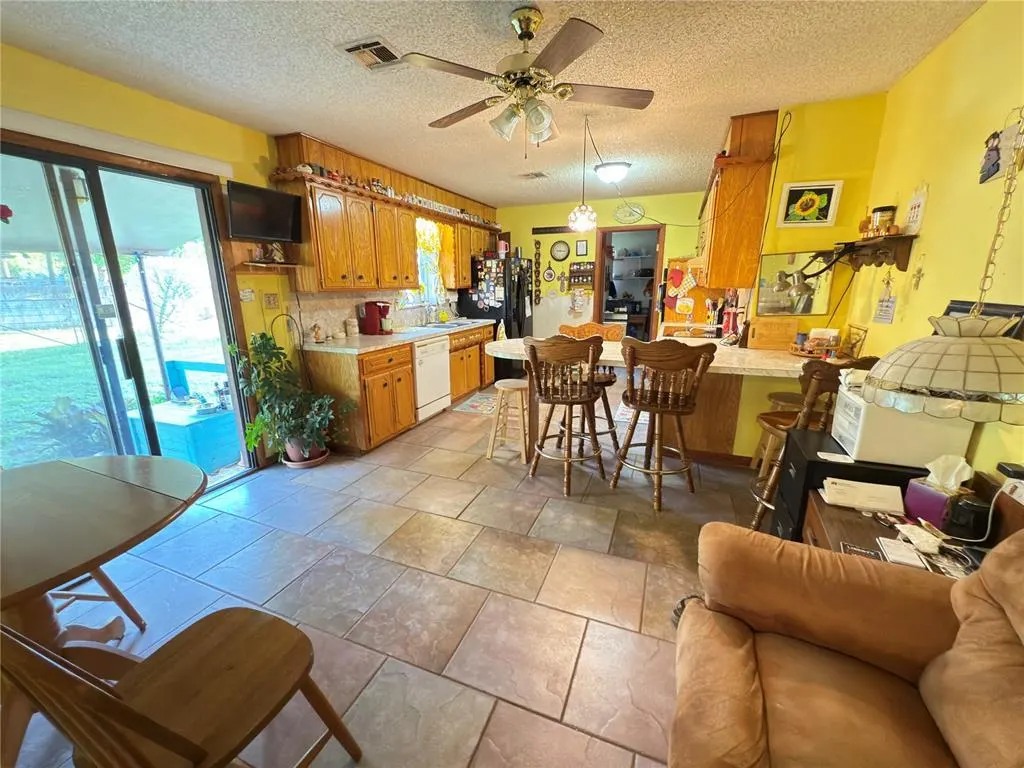 Photo 24 — 315 Noble Street, Maud, OK 74854