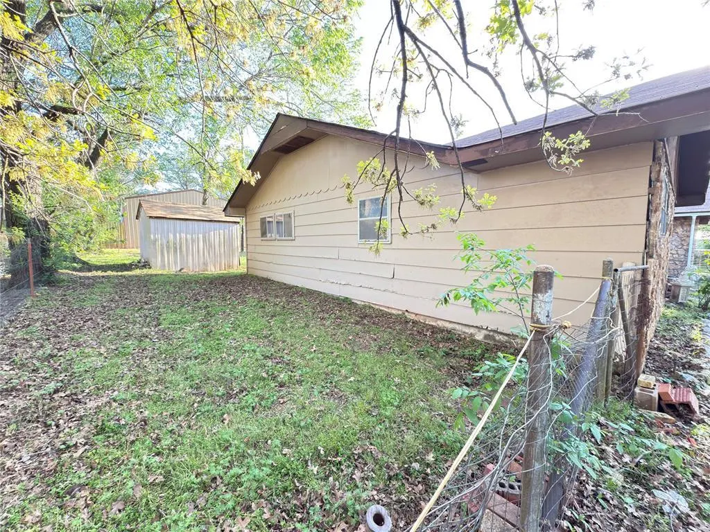 Photo 35 — 315 Noble Street, Maud, OK 74854