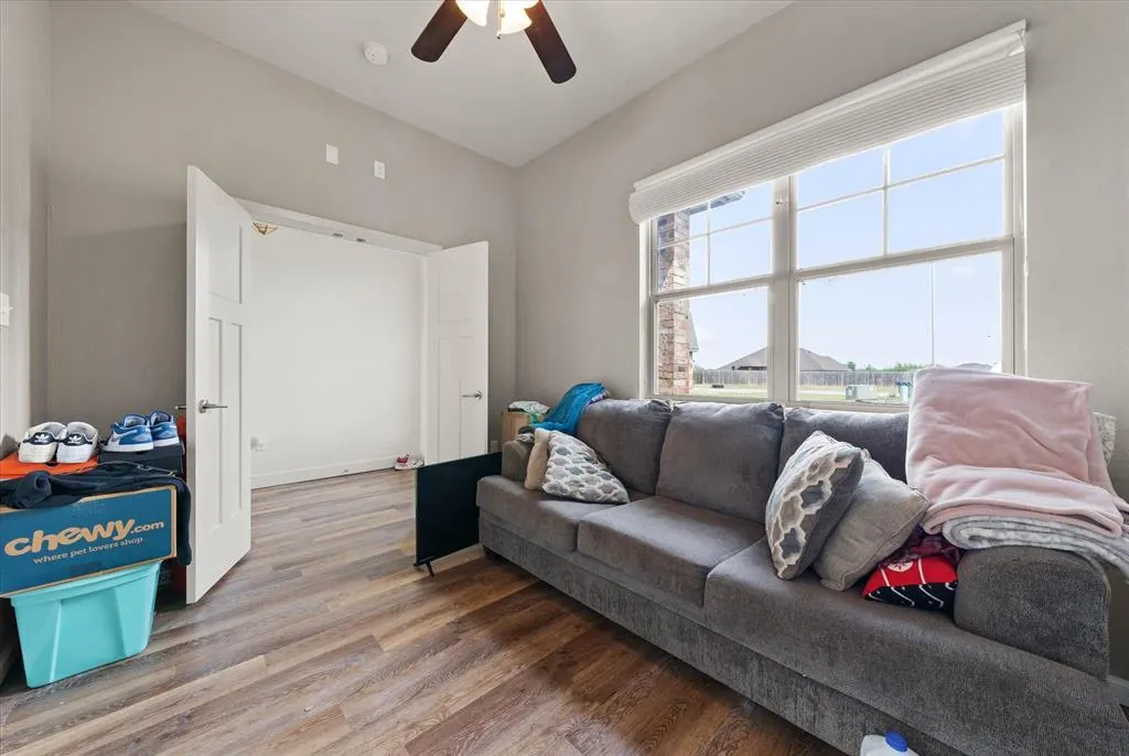 Photo 16 — 15 Blue Meadow Drive, Elgin, OK 73538