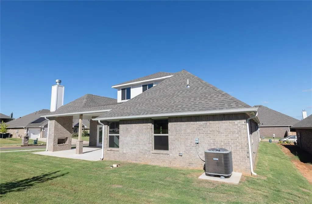 Photo 37 — 809 Sandgrass Road, Choctaw, OK 73020