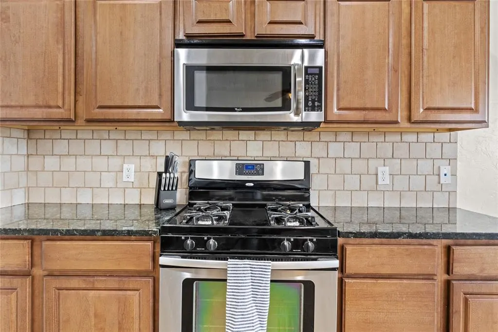 Photo 12 — 709 S Lyle Road, Weatherford, OK 73096