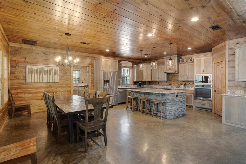 Photo 11 — 179 Timber Hills Lane, Broken Bow, OK 74728