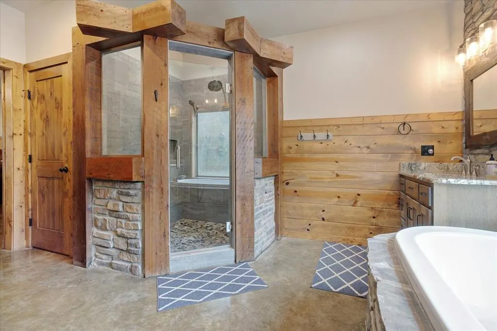 Photo 17 — 179 Timber Hills Lane, Broken Bow, OK 74728