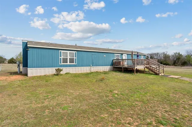 Photo 4 — 49132 E 1290 Road, Maud, OK 74854