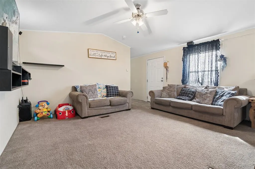 Photo 8 — 49132 E 1290 Road, Maud, OK 74854