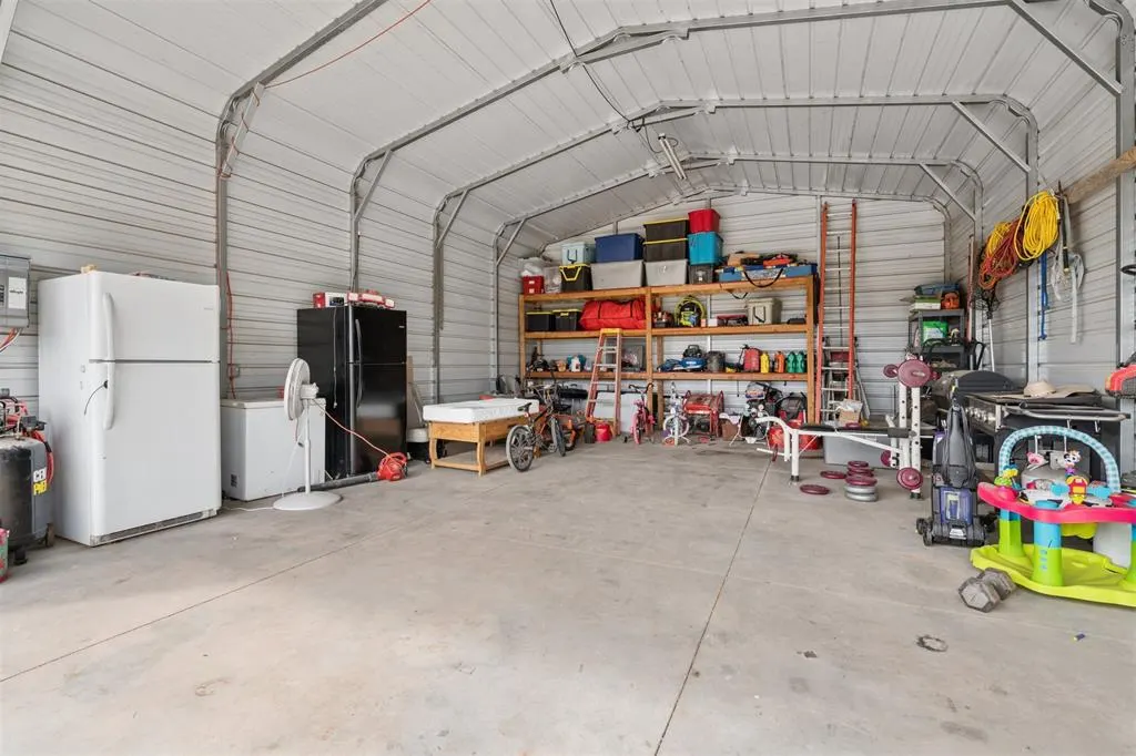 Photo 37 — 49132 E 1290 Road, Maud, OK 74854