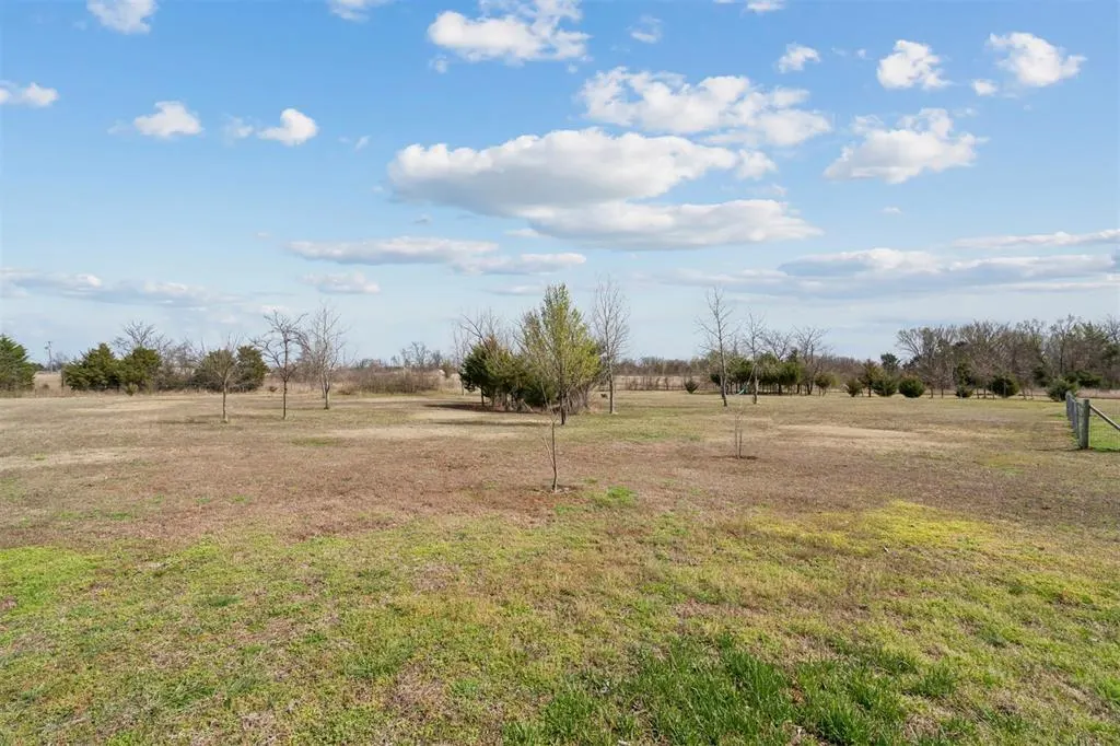 Photo 42 — 49132 E 1290 Road, Maud, OK 74854