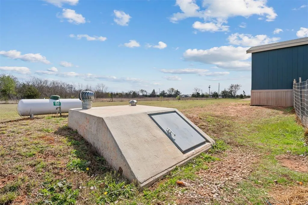 Photo 44 — 49132 E 1290 Road, Maud, OK 74854