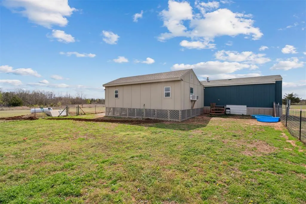 Photo 46 — 49132 E 1290 Road, Maud, OK 74854
