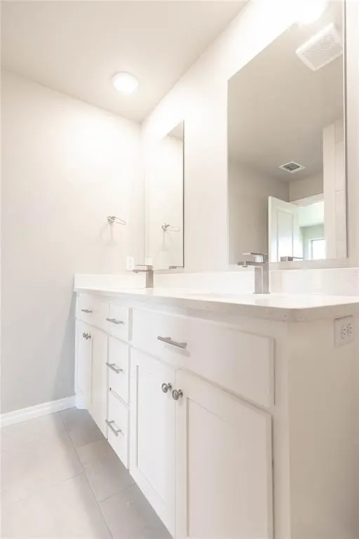 Photo 7 — 12320 SW 32nd Street, Yukon, OK 73099