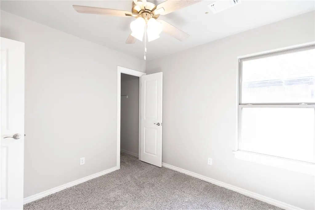 Photo 12 — 12320 SW 32nd Street, Yukon, OK 73099