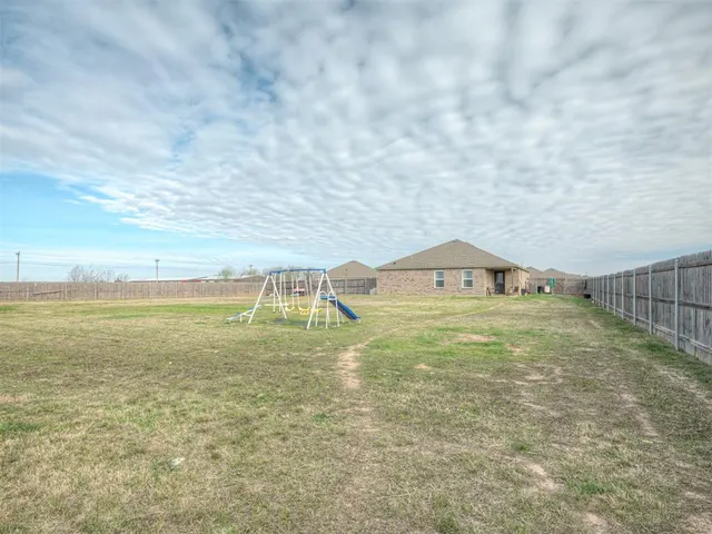 Photo 3 — 42057 Coopers Court, Shawnee, OK 74804