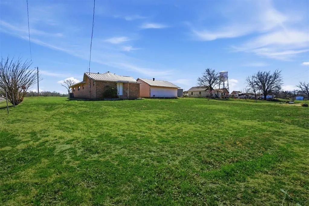 Photo 36 — 1013 N 3rd Street, Sayre, OK 73662