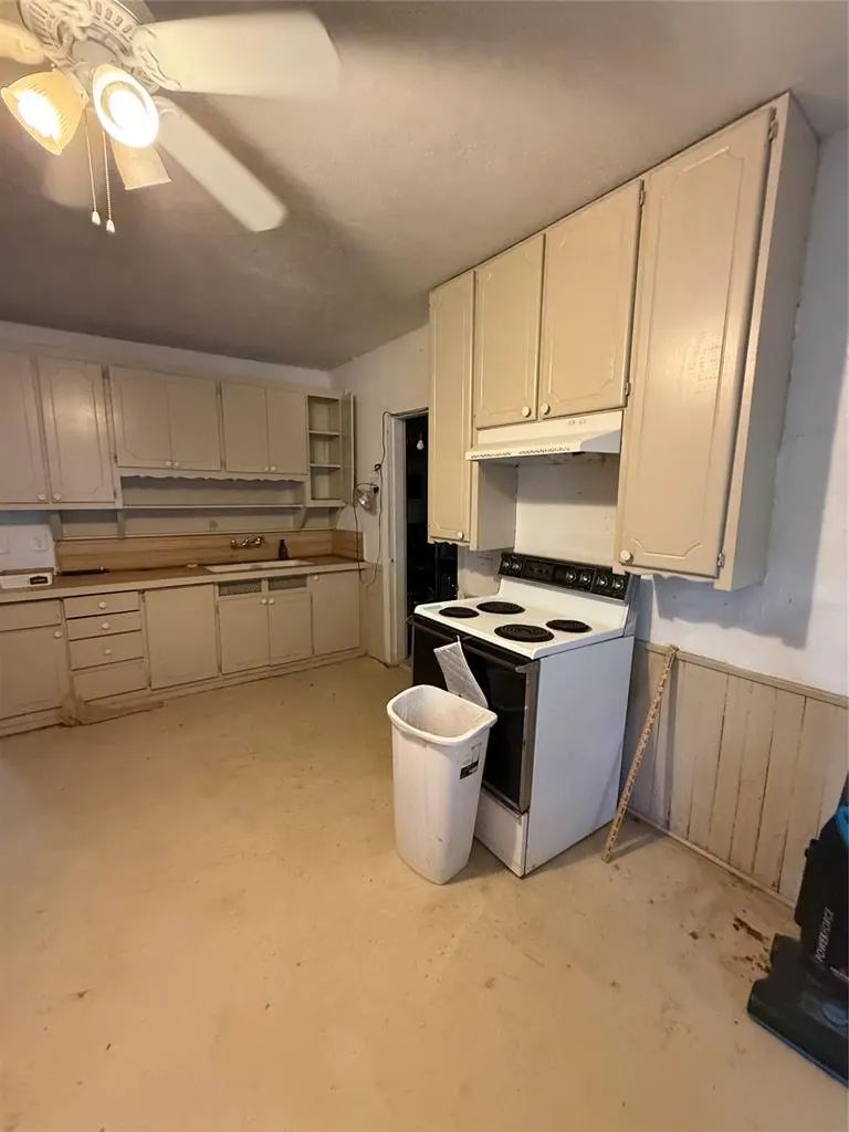 Photo 10 — 1002 S 6th Street, Chickasha, OK 73018