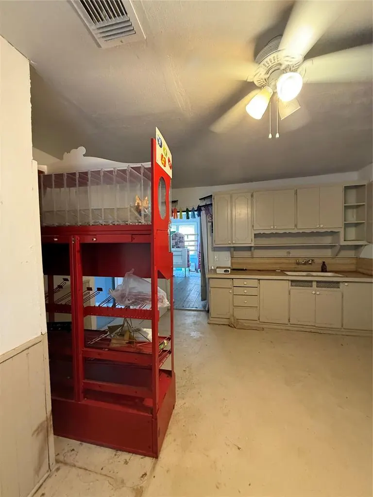 Photo 11 — 1002 S 6th Street, Chickasha, OK 73018
