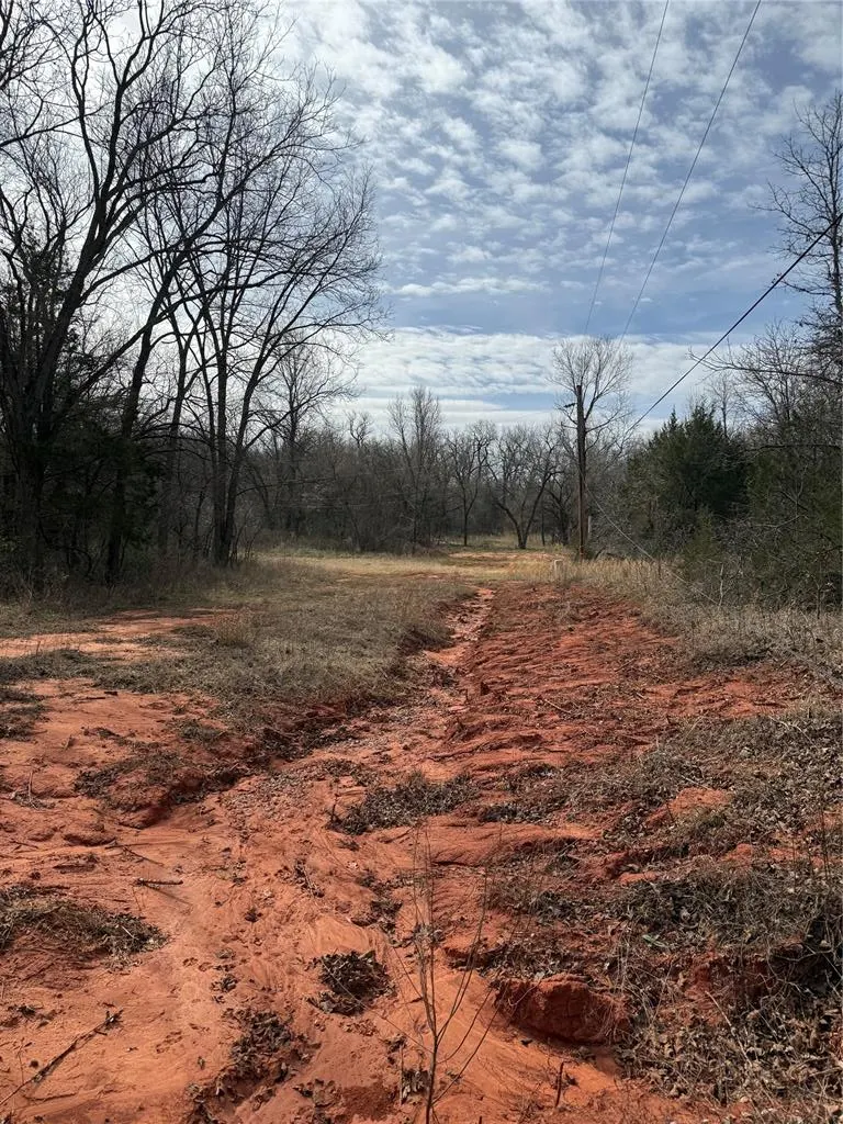 Photo 17 — 1800 Fischer Dr, Norman, OK 73026