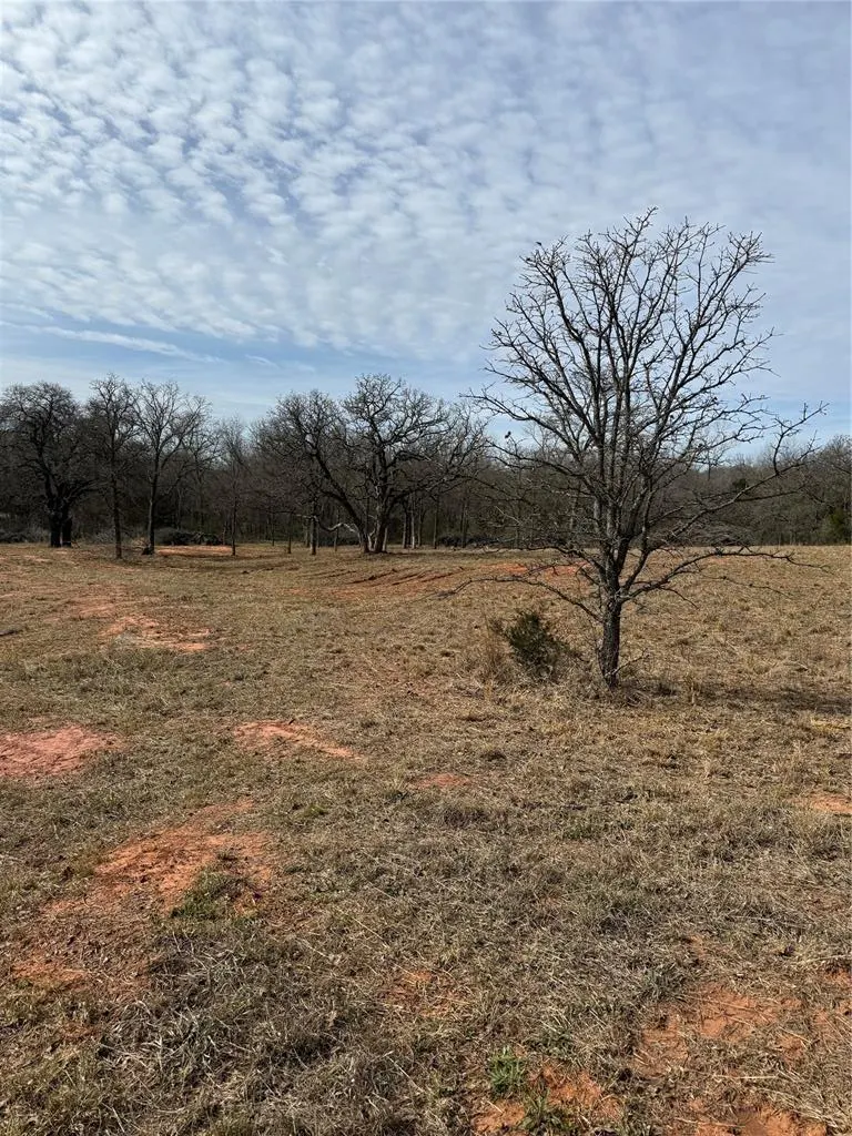 Photo 3 — 1800 Fischer Dr, Norman, OK 73026