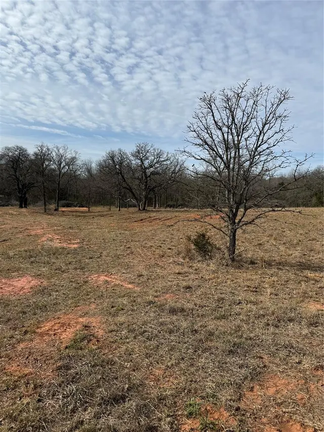 Photo 3 — 1800 Fischer Dr, Norman, OK 73026