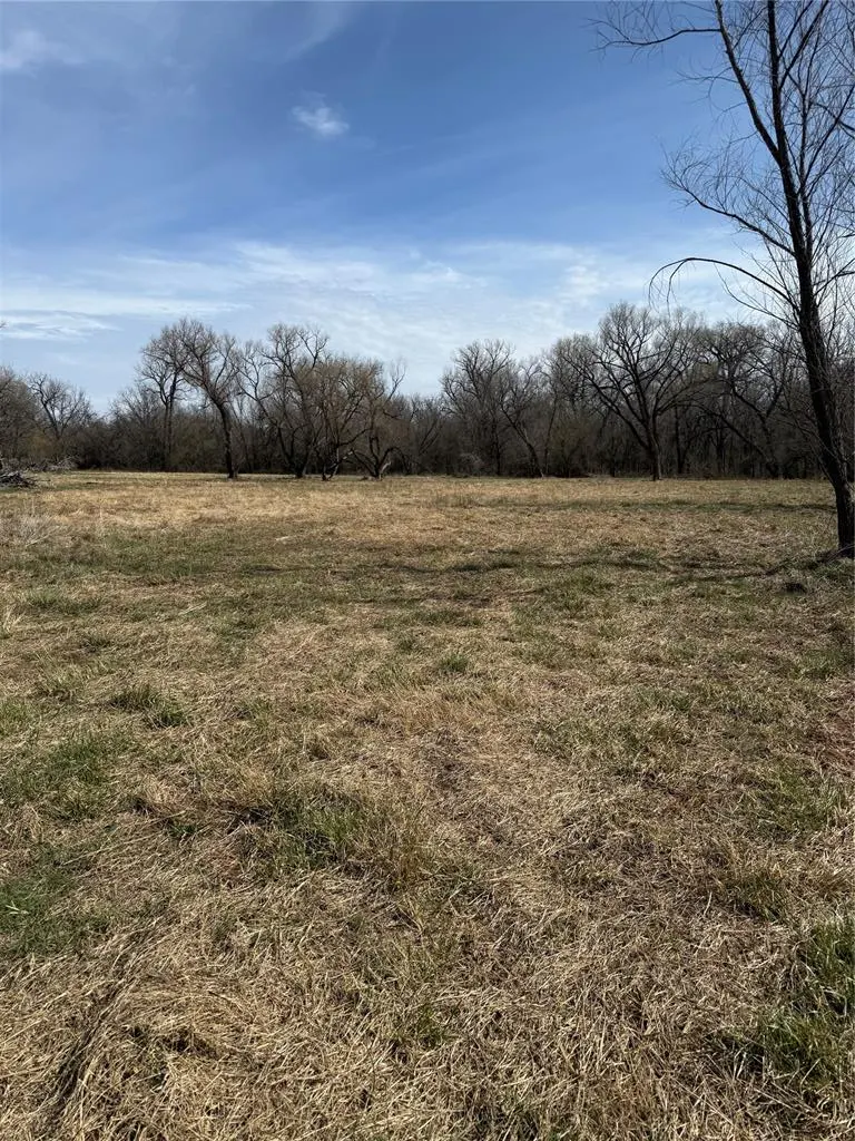 Photo 4 — 1800 Fischer Dr, Norman, OK 73026
