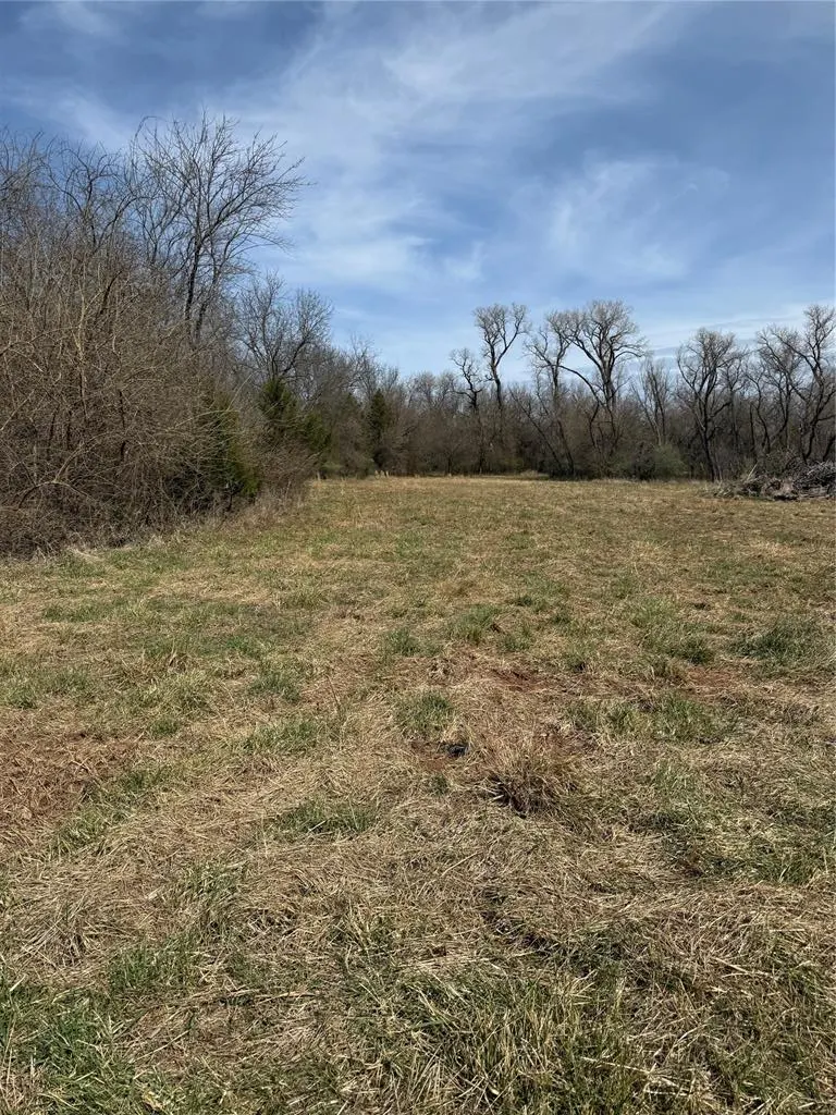Photo 5 — 1800 Fischer Dr, Norman, OK 73026