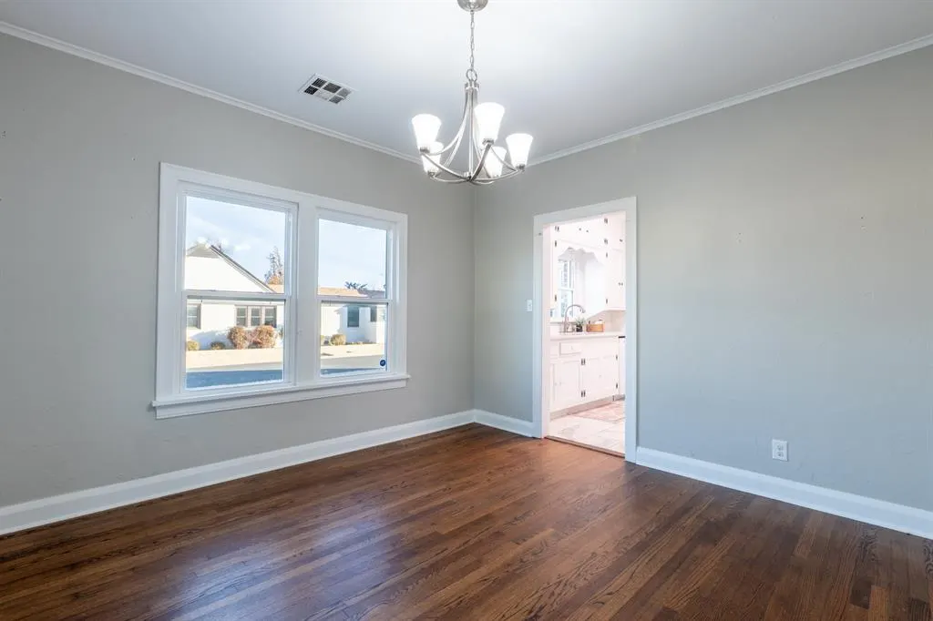 Photo 12 — 2021 N Broadway Avenue, Shawnee, OK 74804